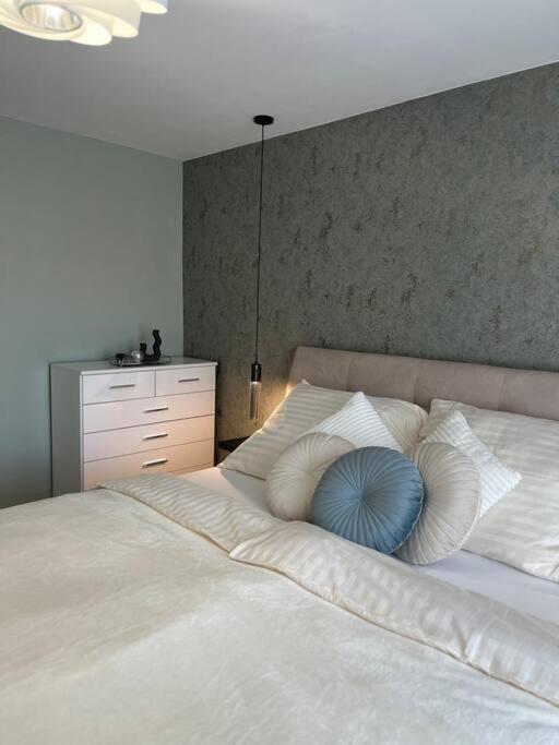 Appartamento Apartman Artemis Košice Esterno foto