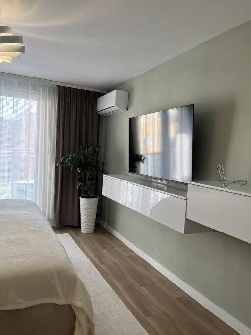 Appartamento Apartman Artemis Košice Esterno foto