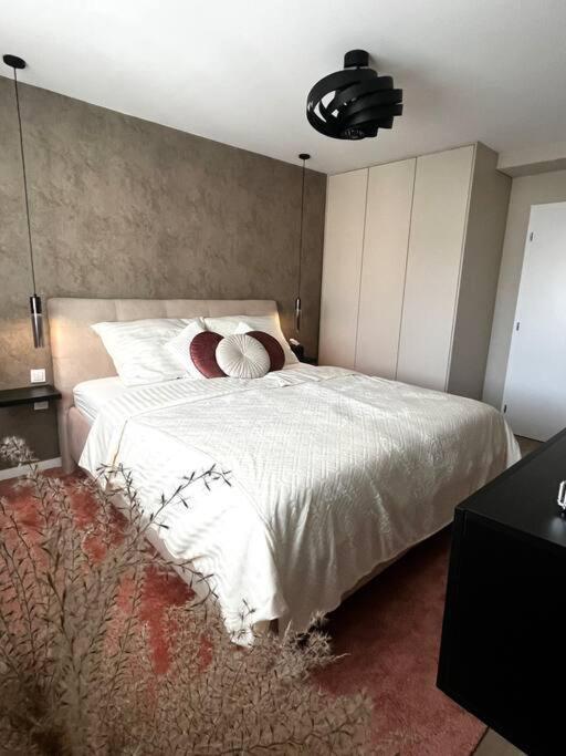 Appartamento Apartman Artemis Košice Esterno foto